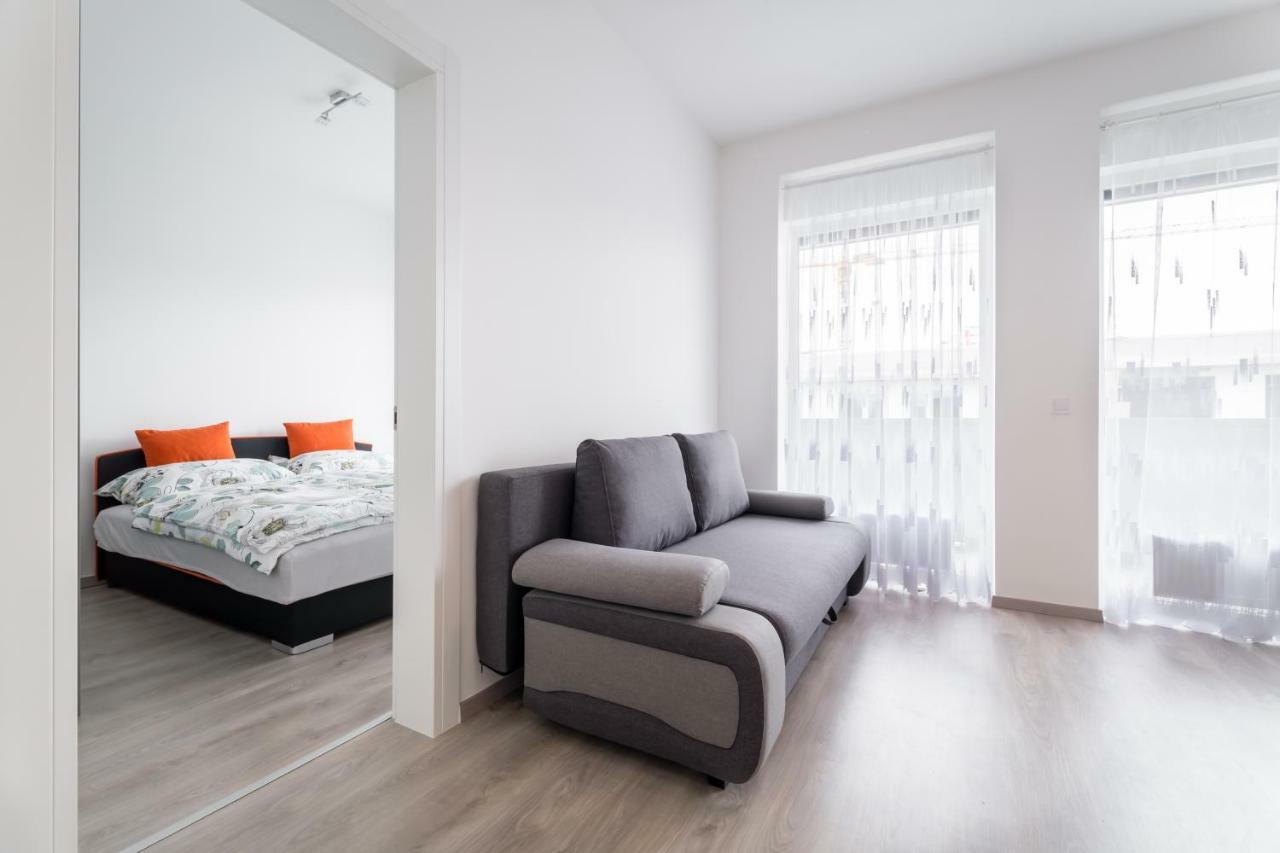Bpr Chic White Home With Terrace & A/C & Garage บูดาเปสต์ ภายนอก รูปภาพ